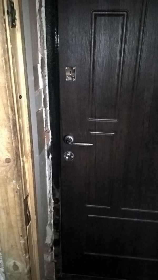 Заказать дверь стальную под дерево