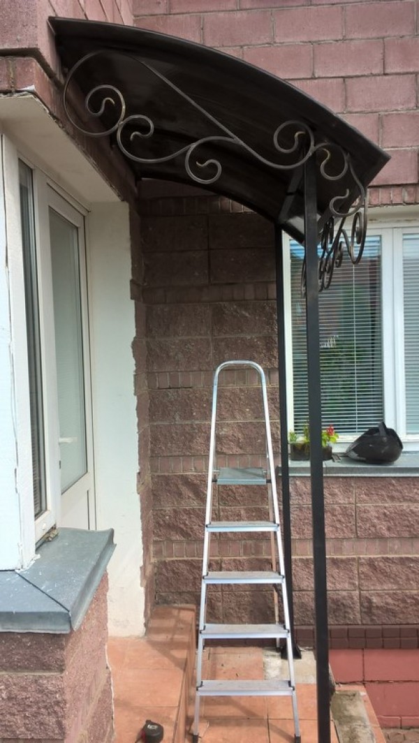 Кованые козырьки с установкой Москва