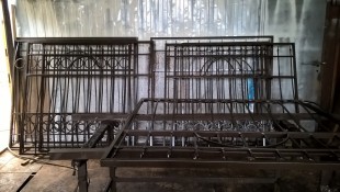 Стальные решетки с пиками