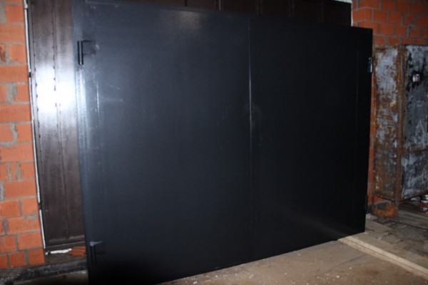 Гаражные ворота эконом класса