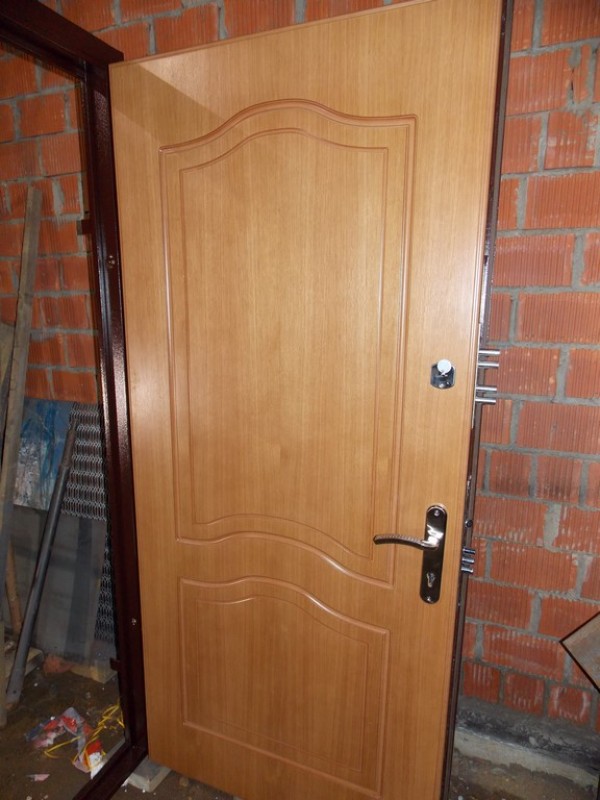 Входные элитные двери с МДФ плитой