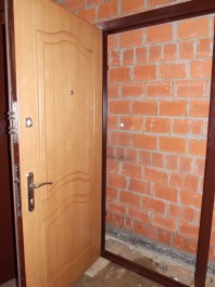 Утепленные стальные двери