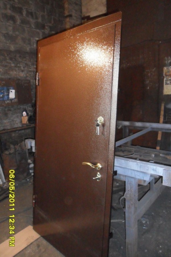 Заказать стальную дверь от производителя