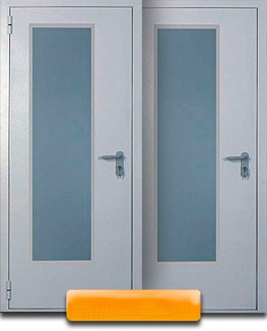 Дверь с продольным стеклопакетом