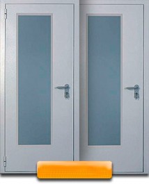 Дверь с продольным стеклопакетом