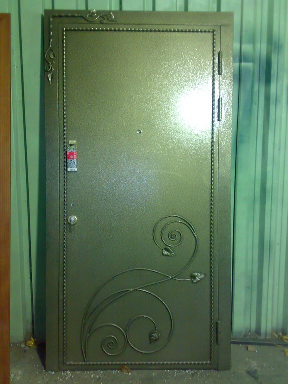 Двери с ковкой Химки