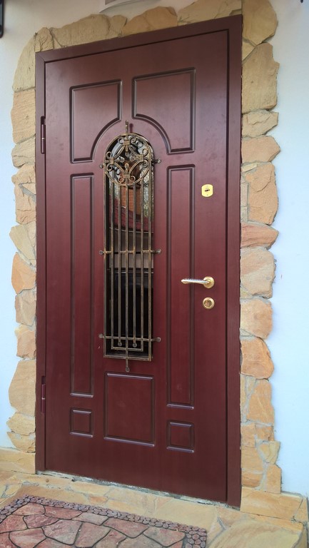 Двери в котедж цена