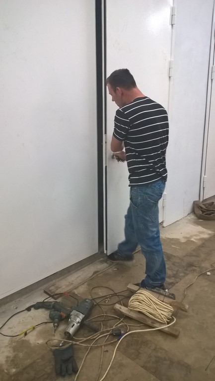 Двери отпроизводителя Можайск Установить стальную дверь под ключ