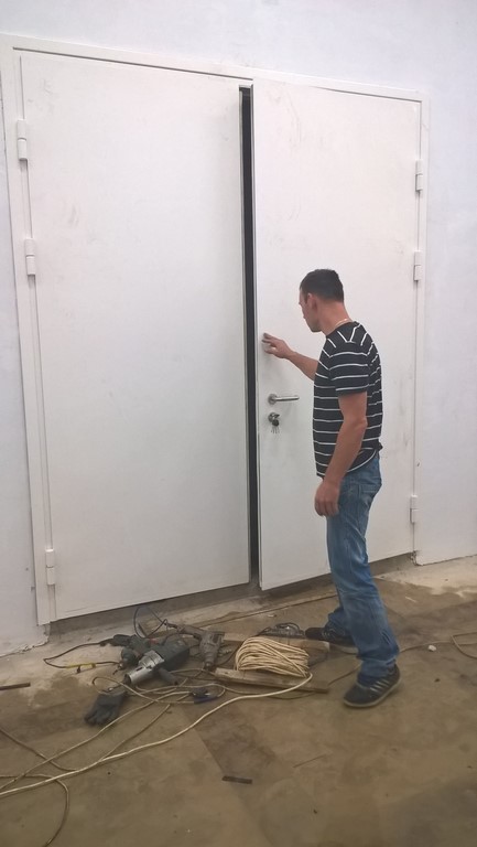 Монтаж дверей под ключ Отрадное Стальные двери торадное цена