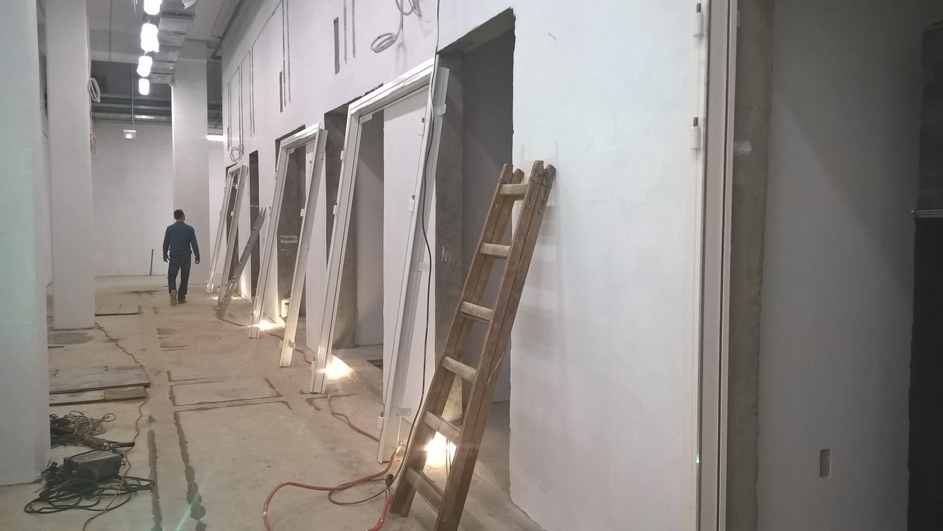 Тамбурные двери с установкой под ключ