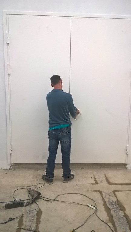 Двери от производителя в тамбур цена