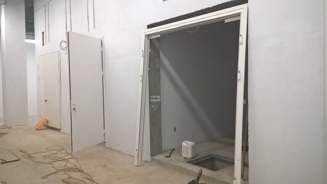 Распашные ворота в сервис цена