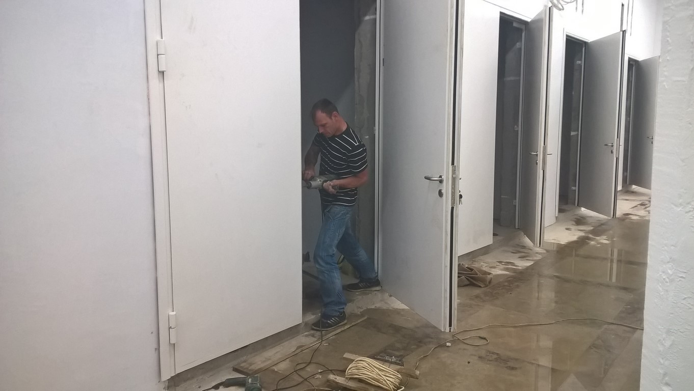 Двери стальные с установкой в Октябрьском Производство стальных дверей Октябрьский