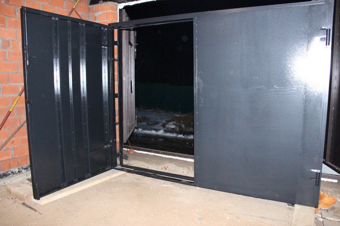 Производство гаражных ворот  в Мытищах