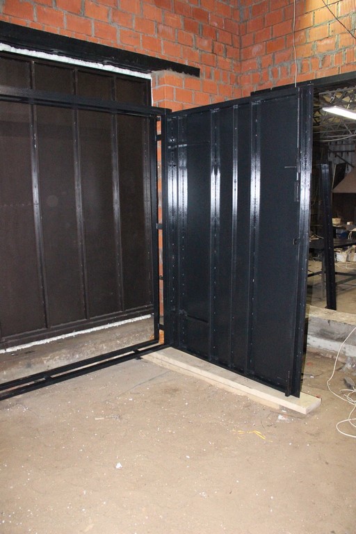 Гаражные ворота стоимость за 1 м2