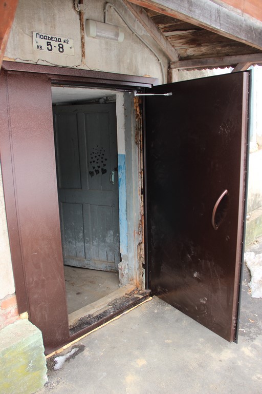 Подъездные двери Королев Сколько стоит железная дверь с установкой в подъезд