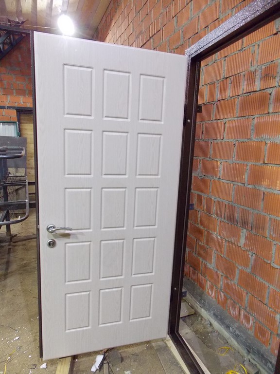 Двери с накладками из МДФ Правдинский 