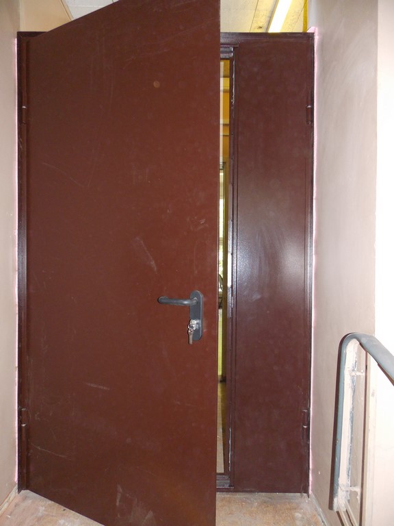 Тамбурные двери от производителя