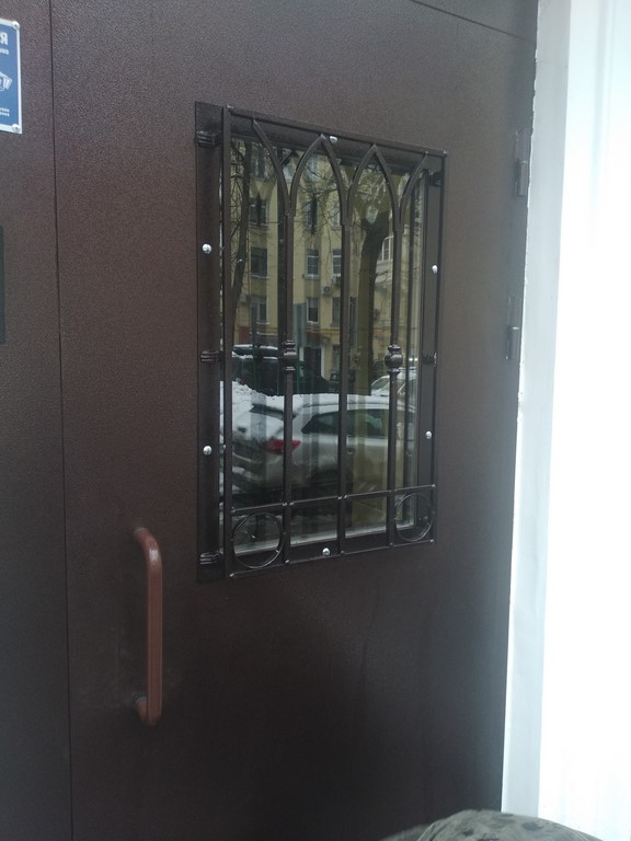 Производство дверей на заказ в Истре