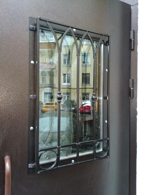 Фото железной двери с ковкой в подьезд в Лобне Купить металлическую дверь с ковкой в Лобне