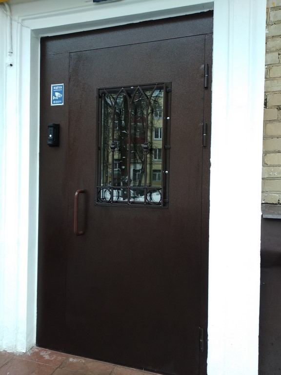 Установить входную дверь со скидкой в Химках