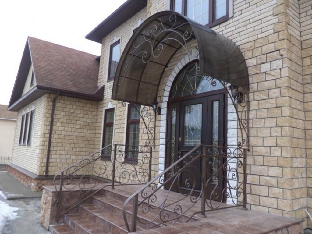 Козырек с перилами