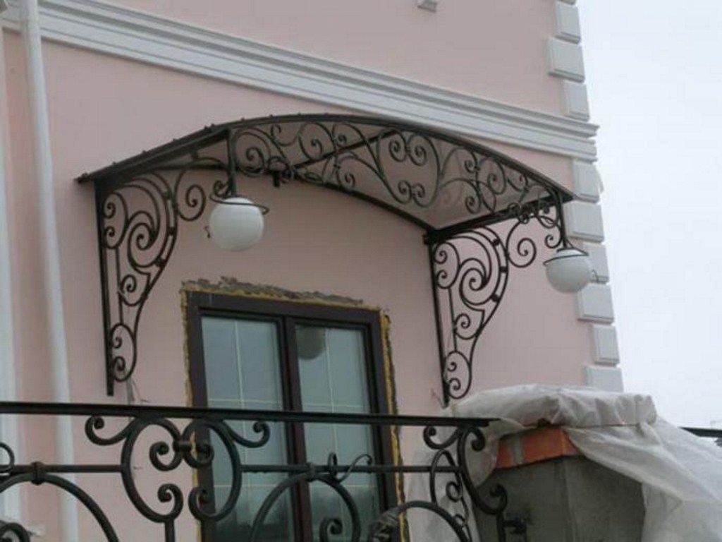 Легкий козырек для входа