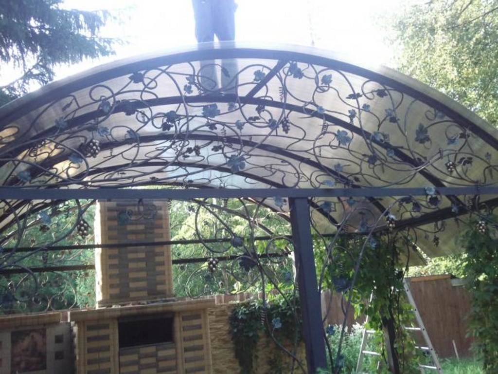 Навес на даче